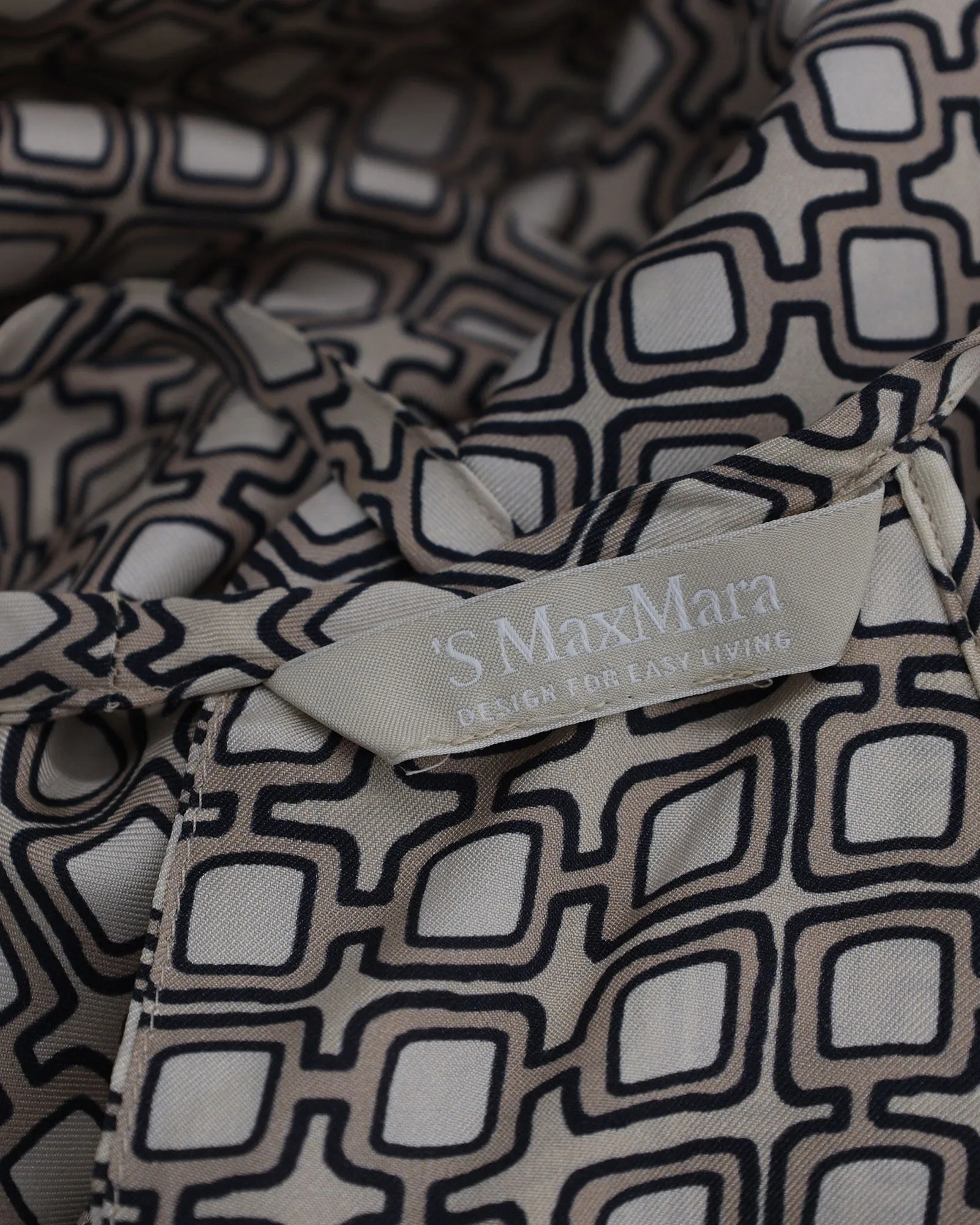 'S Max Mara Printed Dress in Beige Silk